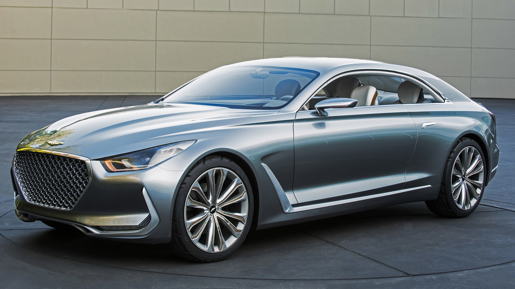 Hyundai gioi thieu xe concept 2 cua moi hinh anh