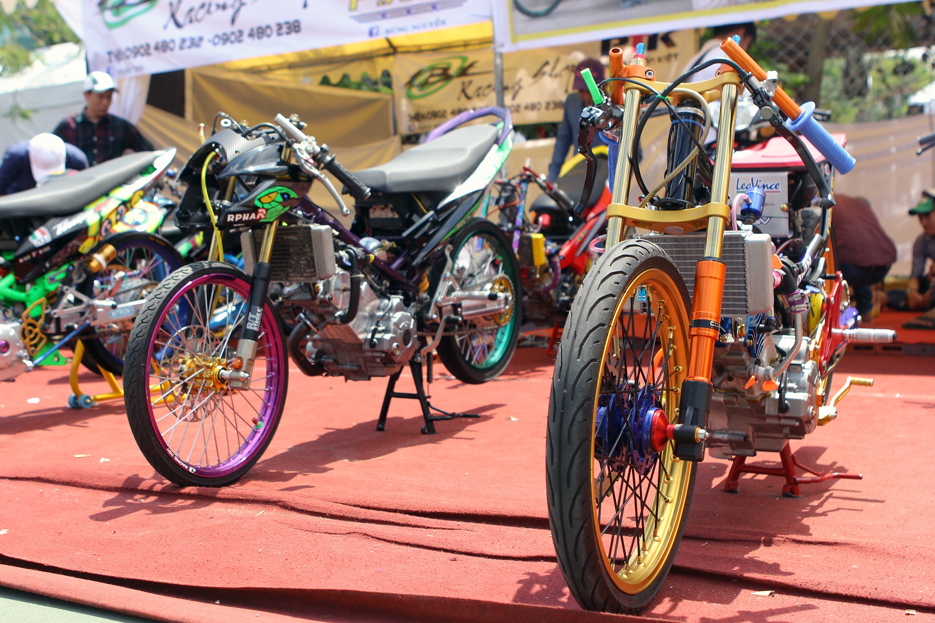 Một phần không thể thiếu trong mỗi kỳ Vietnam Motorbike Festival chính là sự xuất hiện của những chiếc xe độ đa màu sắc, kiểu dáng. 
