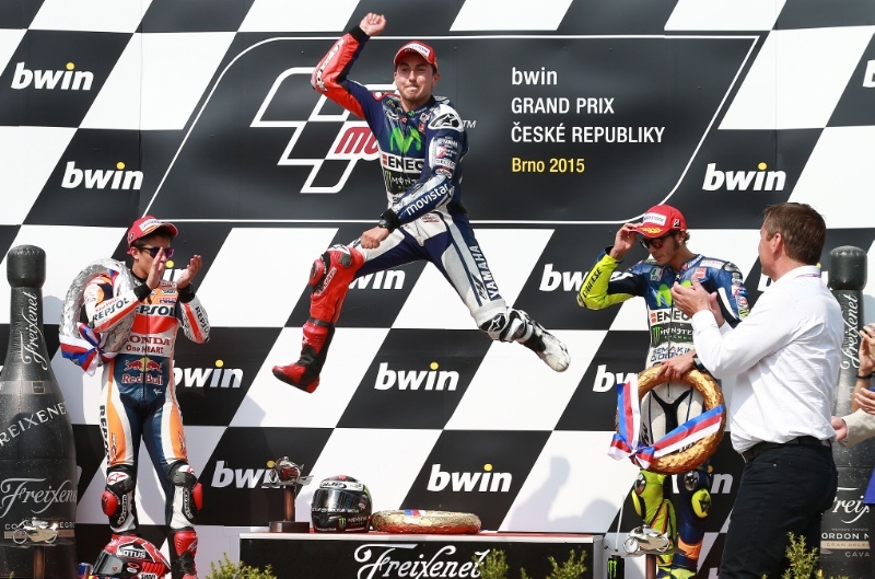 Thang chang 11 MotoGP, Lorenzo san bang diem so voi Rossi hinh anh