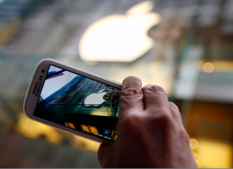 Samsung chi 200 USD de nguoi dung tu bo iPhone hinh anh