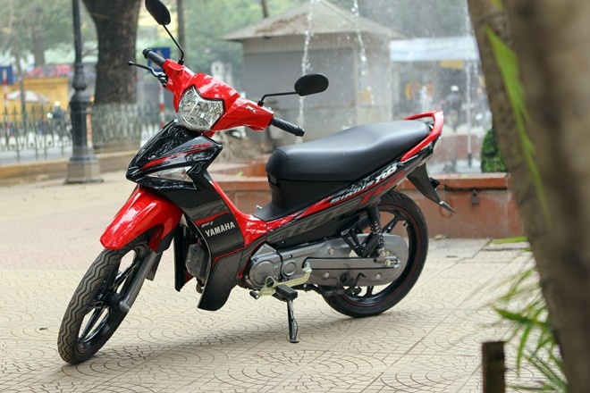 Sinh vien nen mua Honda Blade hay Yamaha Sirius Fi? hinh anh