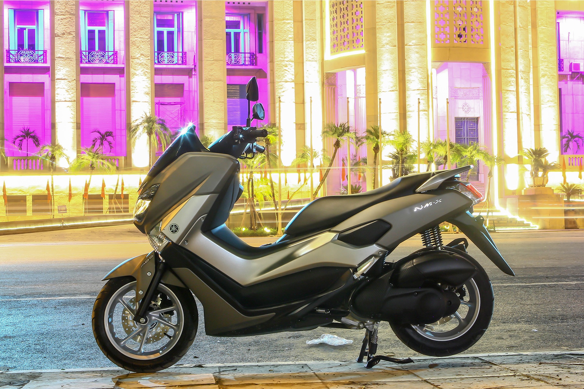 Yamaha NM-X - chuan an toan xe ga moi tai Viet Nam hinh anh