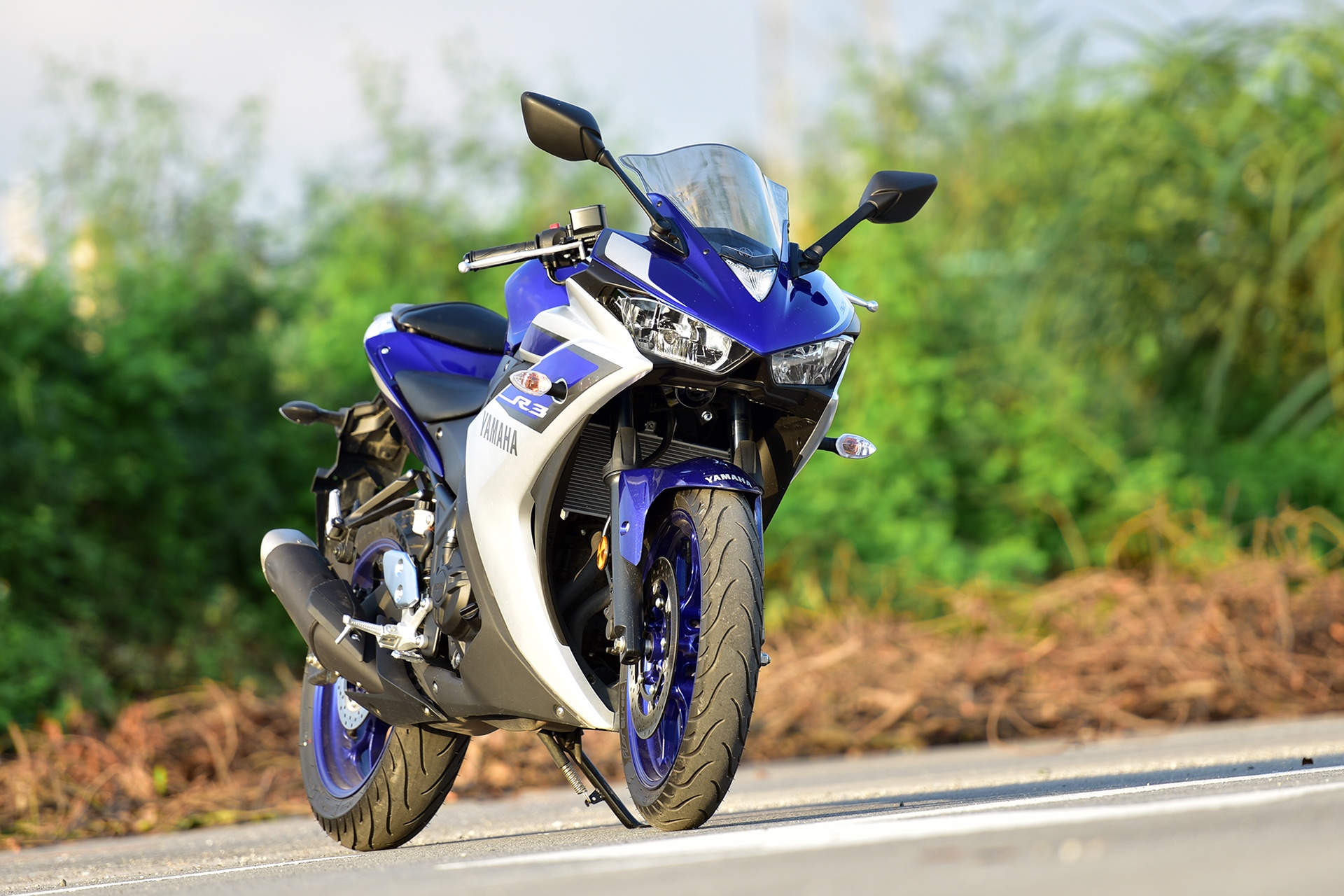 Giá bán 150 triệu đồng là lợi thế của Yamaha YZF-R3 so với các đối thủ trong cùng phân khúc. Ảnh: Mạnh Thắng