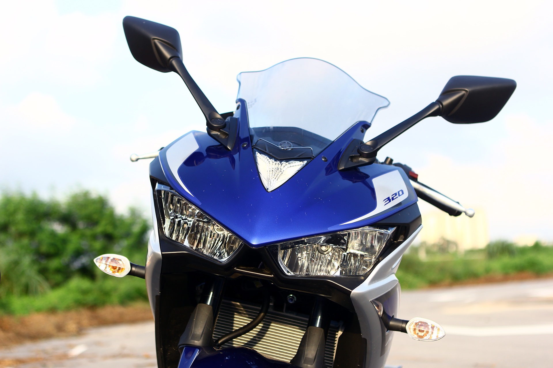 Thiết kế đầu xe dữ dằn với cụm đèn pha góc cạnh. Ảnh: Ngọc Tuấn