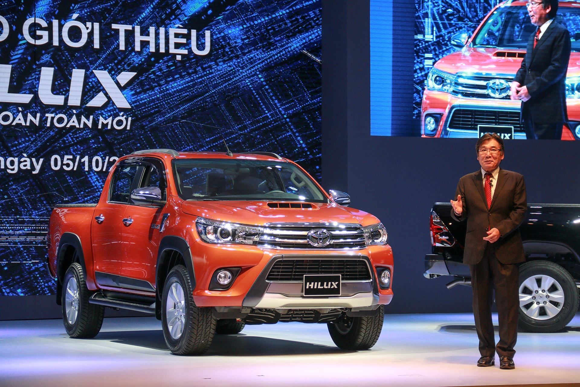 Toyota Hilux 2016 ra mat tai VN, gia tu 693 trieu dong hinh anh