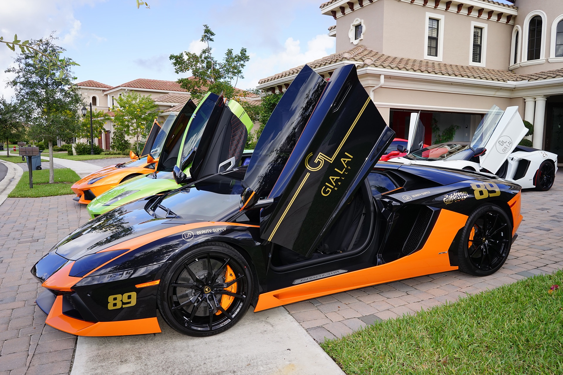 Nguoi Viet to chuc hanh trinh sieu xe tren dat My hinh anh