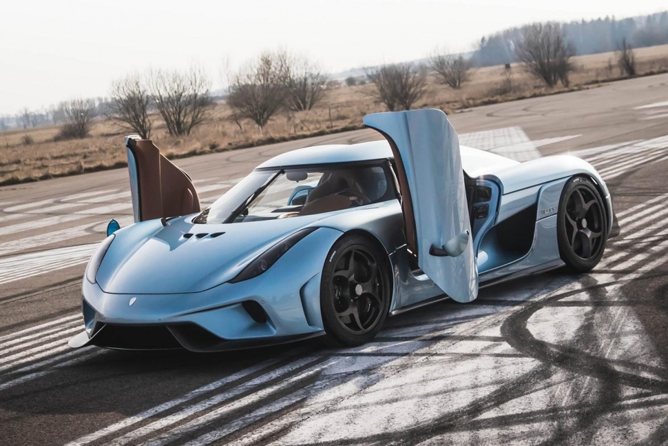 Sieu xe Koenigsegg Regera khoe 1 nut bam hinh anh
