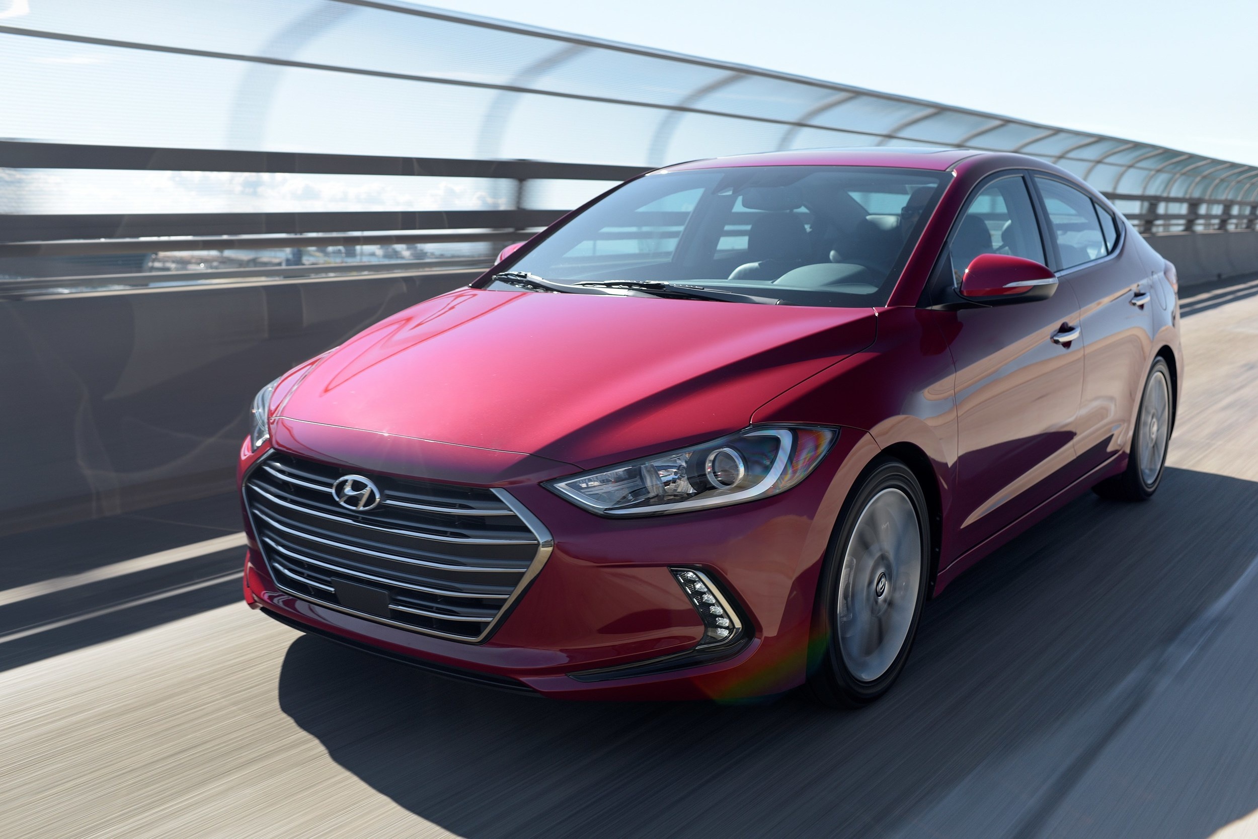 Hyundai Elantra 2017 thay doi toan dien hinh anh
