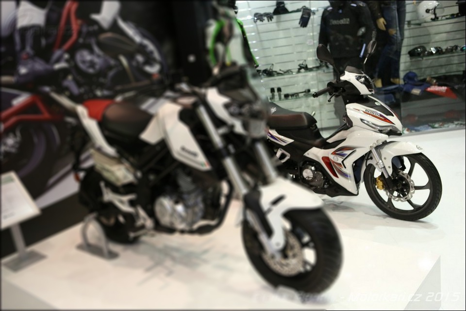 Mẫu underbone bí ẩn của Benelli trưng bày tại triển lãm EICMA 2015.