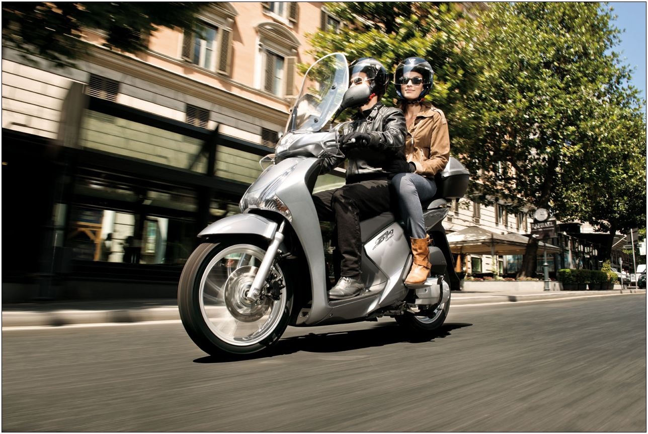 Trong 6 tháng đầu năm, SH125 có số lượng đăng ký mới 486 xe. Đây cũng là một trong những chiếc xe tay ga bán chạy nhất chủa Honda. Những công nghệ trên SH125 không khác biệt so với Sh mode, tuy nhiên kiểu dáng của xe lại khác. Mẫu xe tay ga này cũng sử dụng động cơ eSP mới nhất của Honda. 