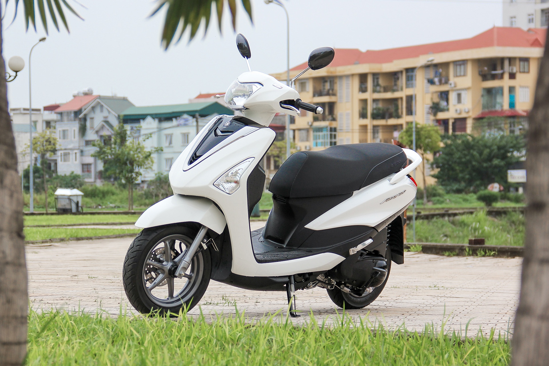 Acruzo là xe tay ga dành cho nữ mới của Yamaha, cũng sử dụng công nghệ động cơ Blue Core. Ảnh: Ngọc Tuấn.