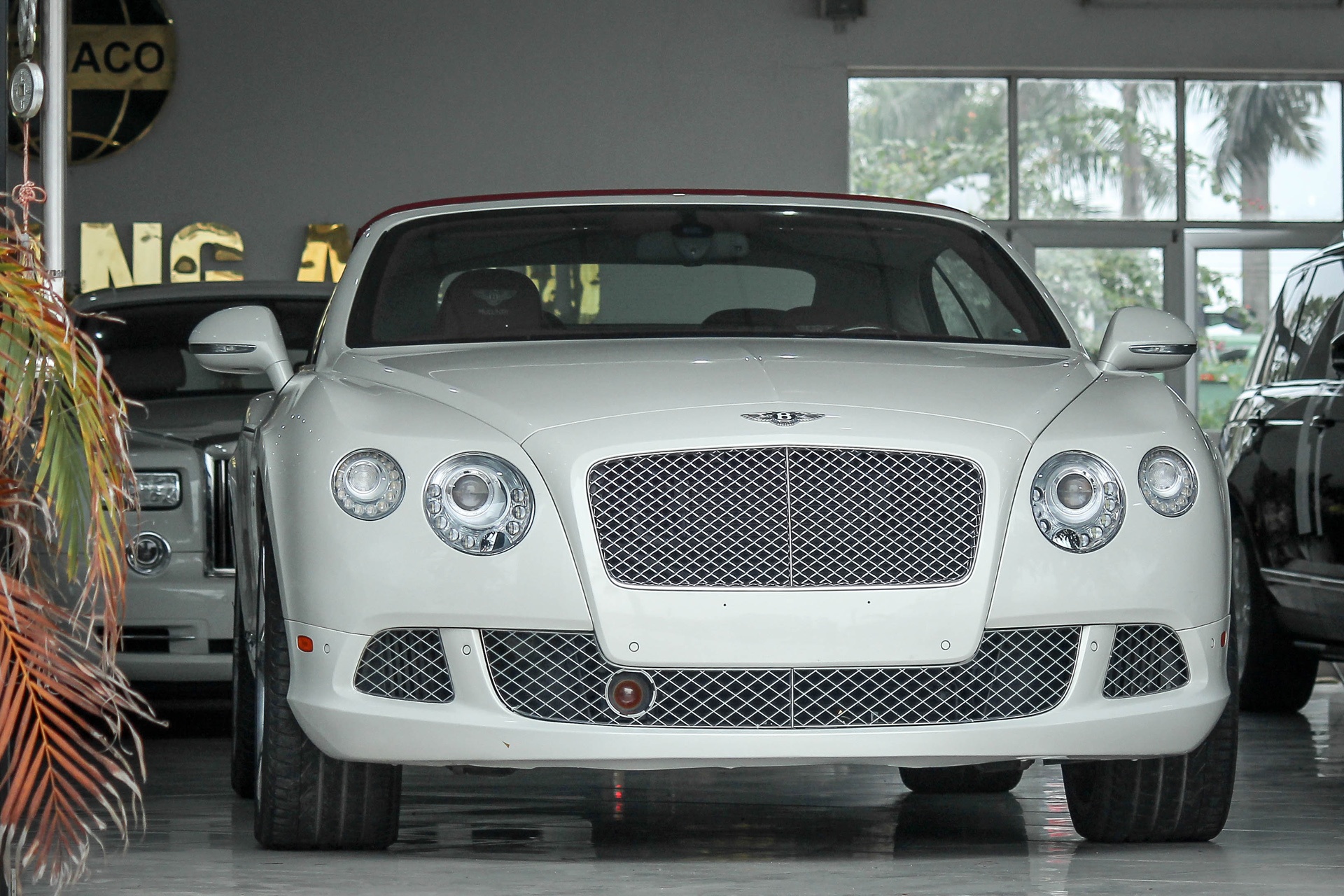 Bentley mui tran hang thua rieng o Ha Noi hinh anh