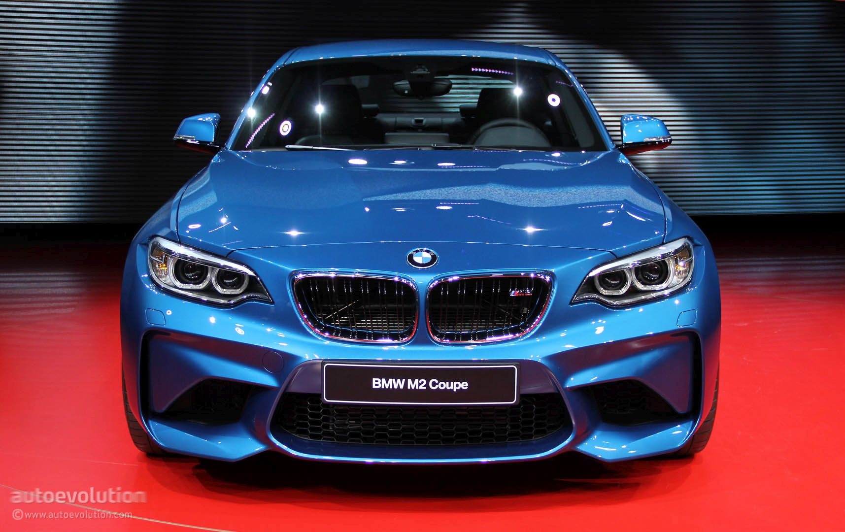 BMW M2 2016 - xe the thao moi tu Duc hinh anh