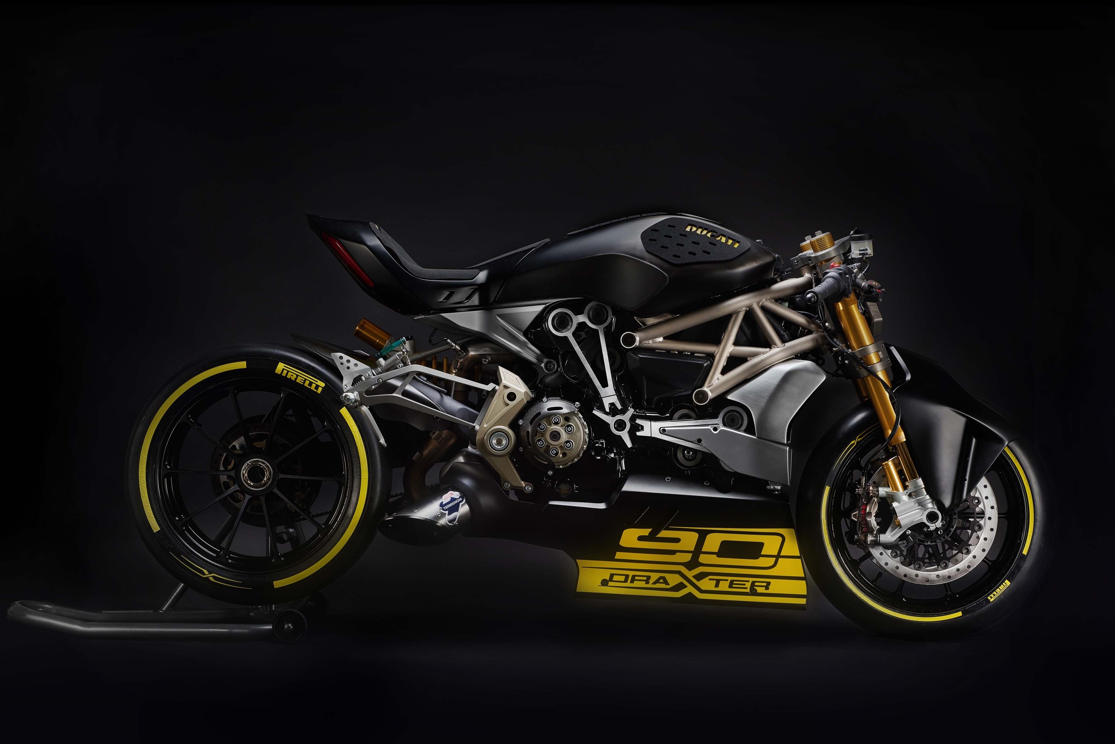 Ducati trinh lang moto concept doc dao hinh anh