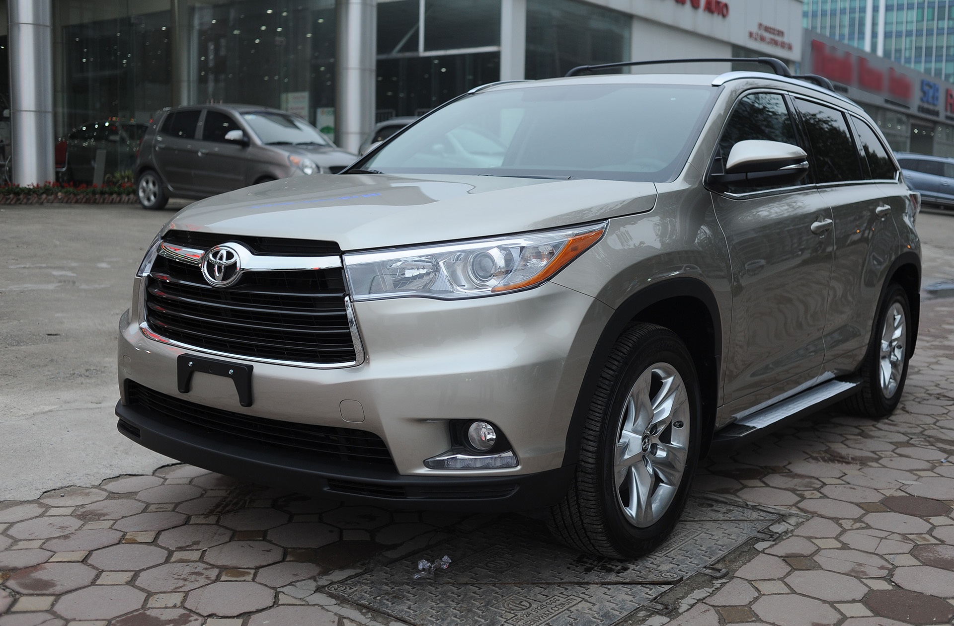 Chi tiet Toyota Highlander 2016 Limited tai Ha Noi hinh anh