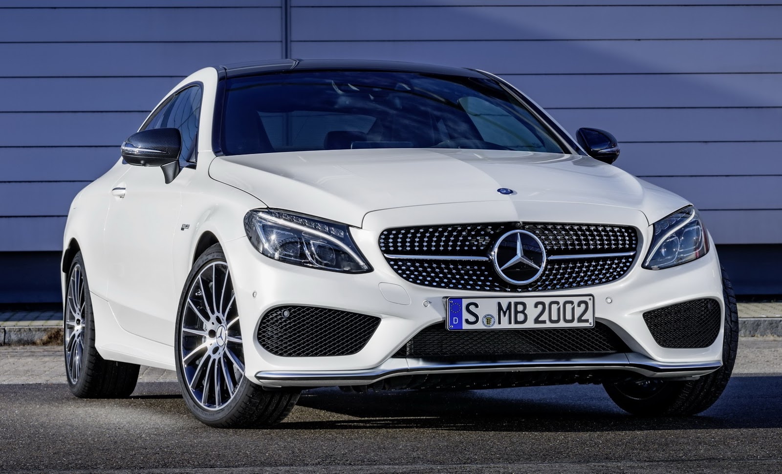 Mercedes C43 AMG 4MATIC moi - doi thu cua Audi S5 hinh anh