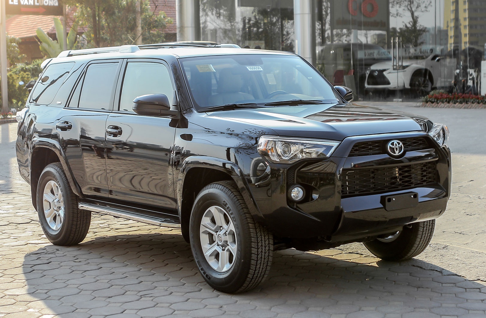 Toyota 4Runner 2016 gia gan 3 ty ve Viet Nam hinh anh
