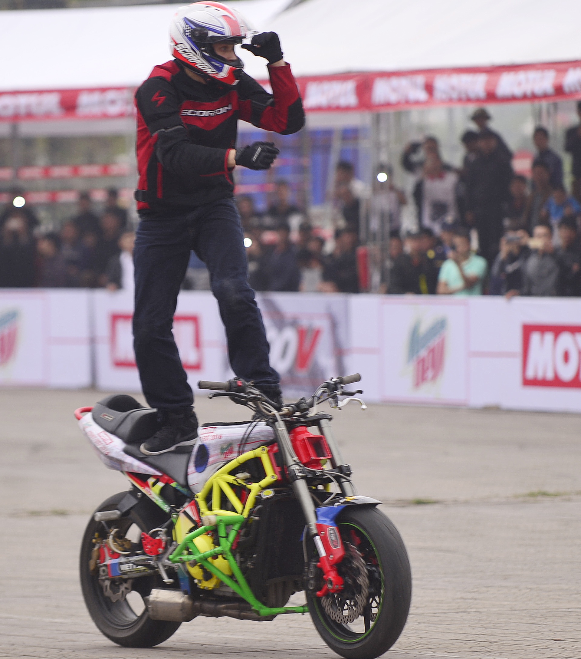 bieu dien xe mao hiem anh 6