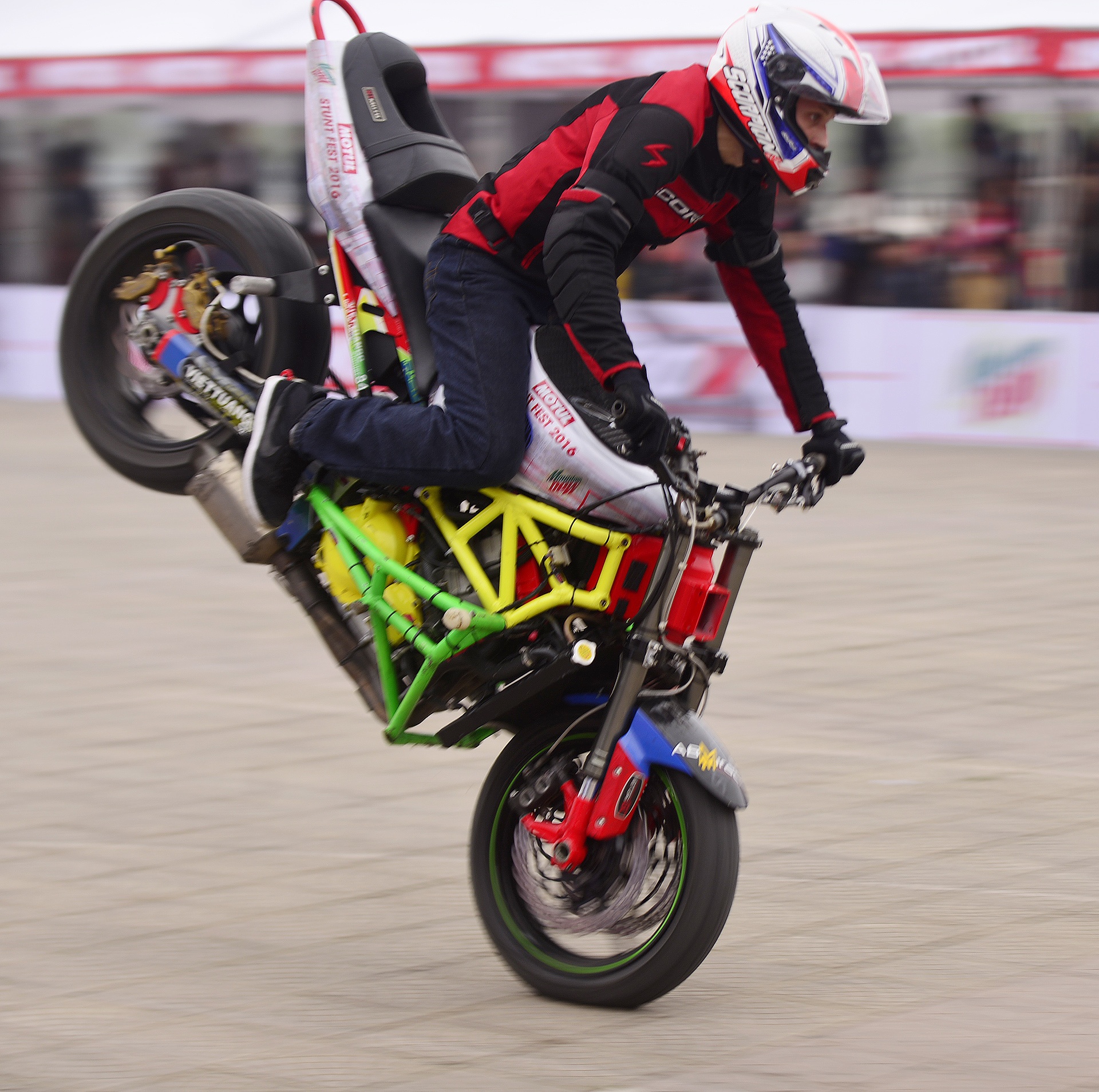 bieu dien xe mao hiem anh 7