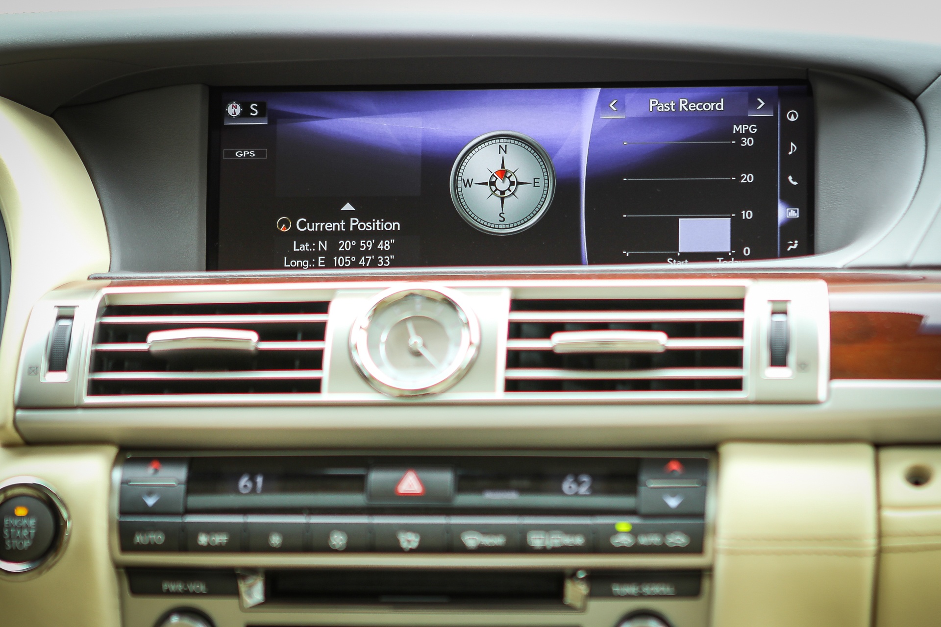 Lexus LS460L 2016 anh 8