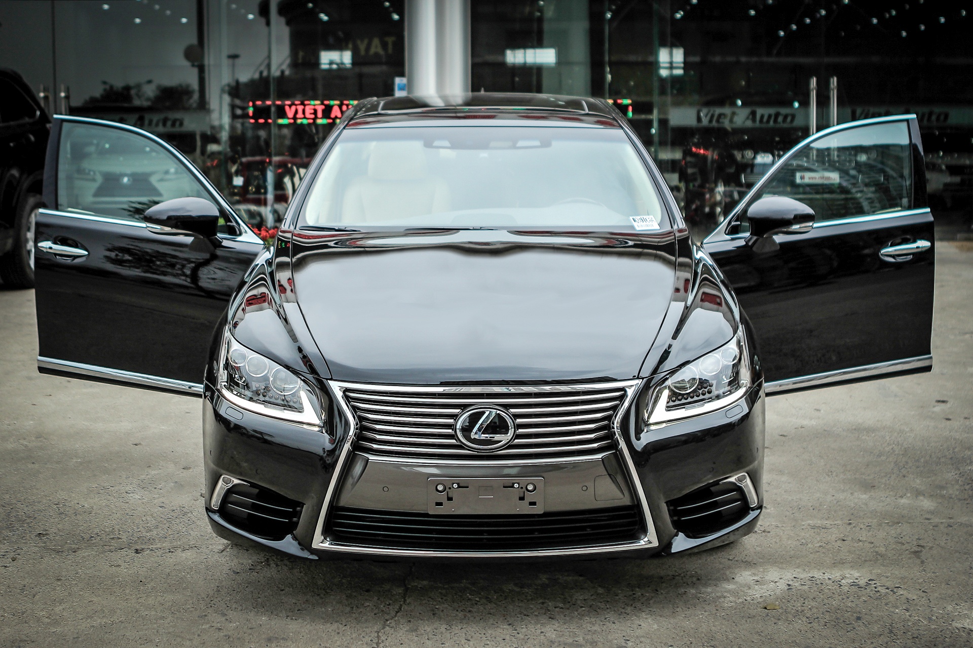 Lexus LS460L 2016 tai Ha Noi hinh anh