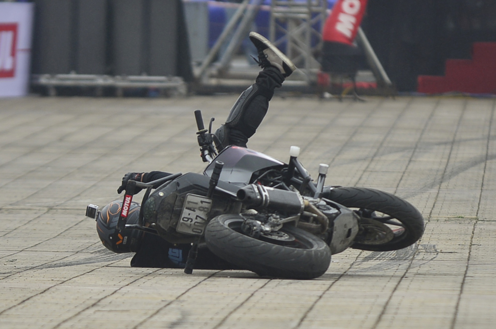 trinh dien xe mao hiem anh 7