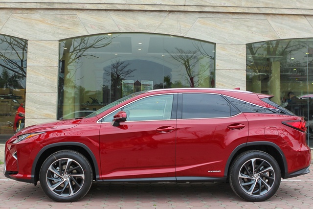 Lexus RX450h 2016 dau tien ve Ha Noi hinh anh