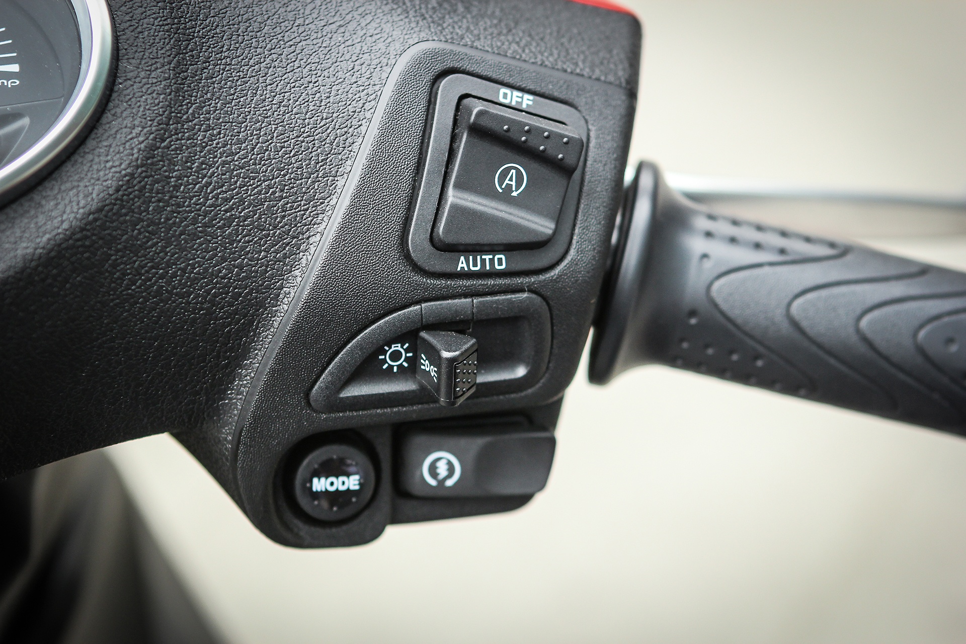 Piaggio Medley ABS chinh hang anh 8