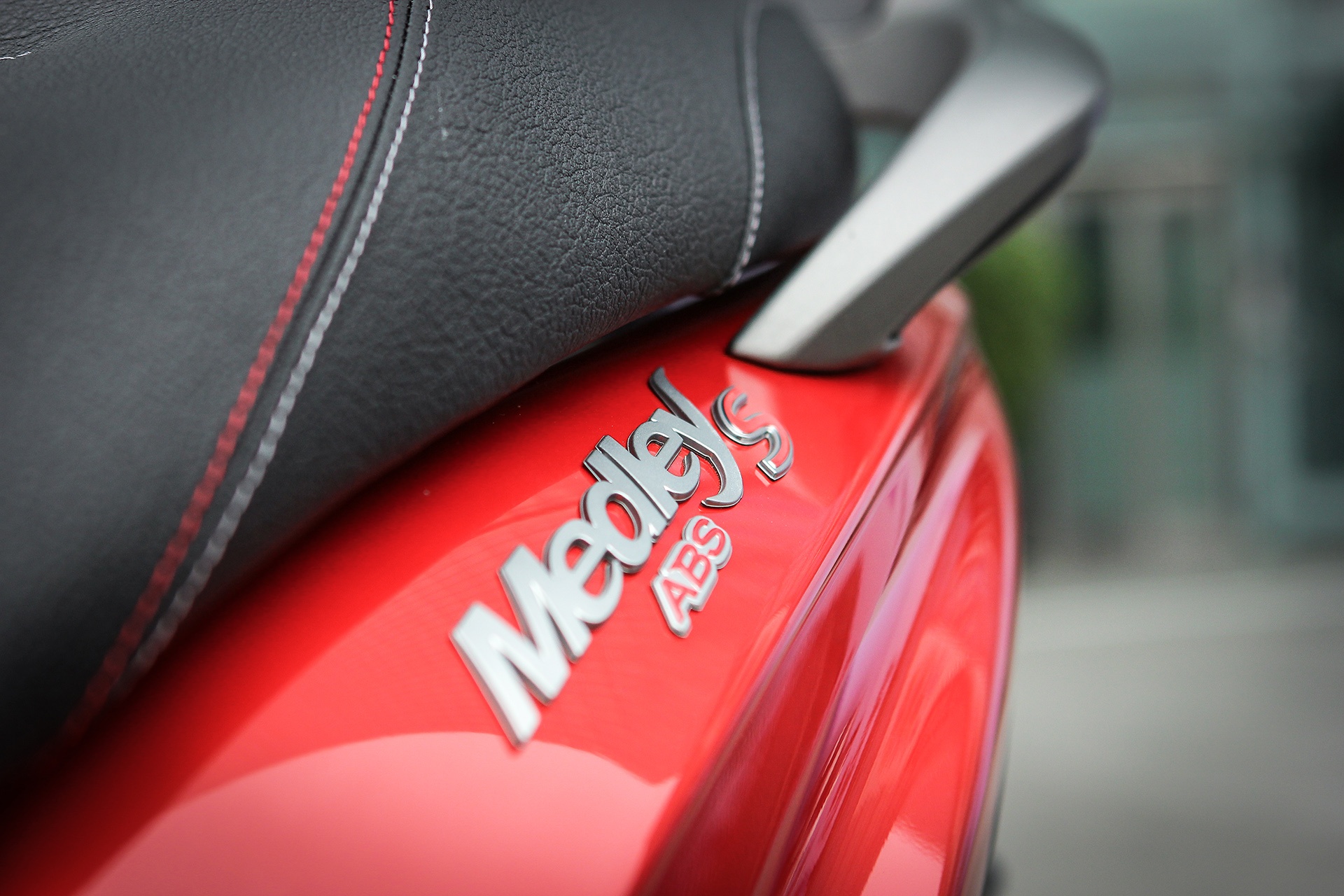 Piaggio Medley ABS chinh hang anh 16