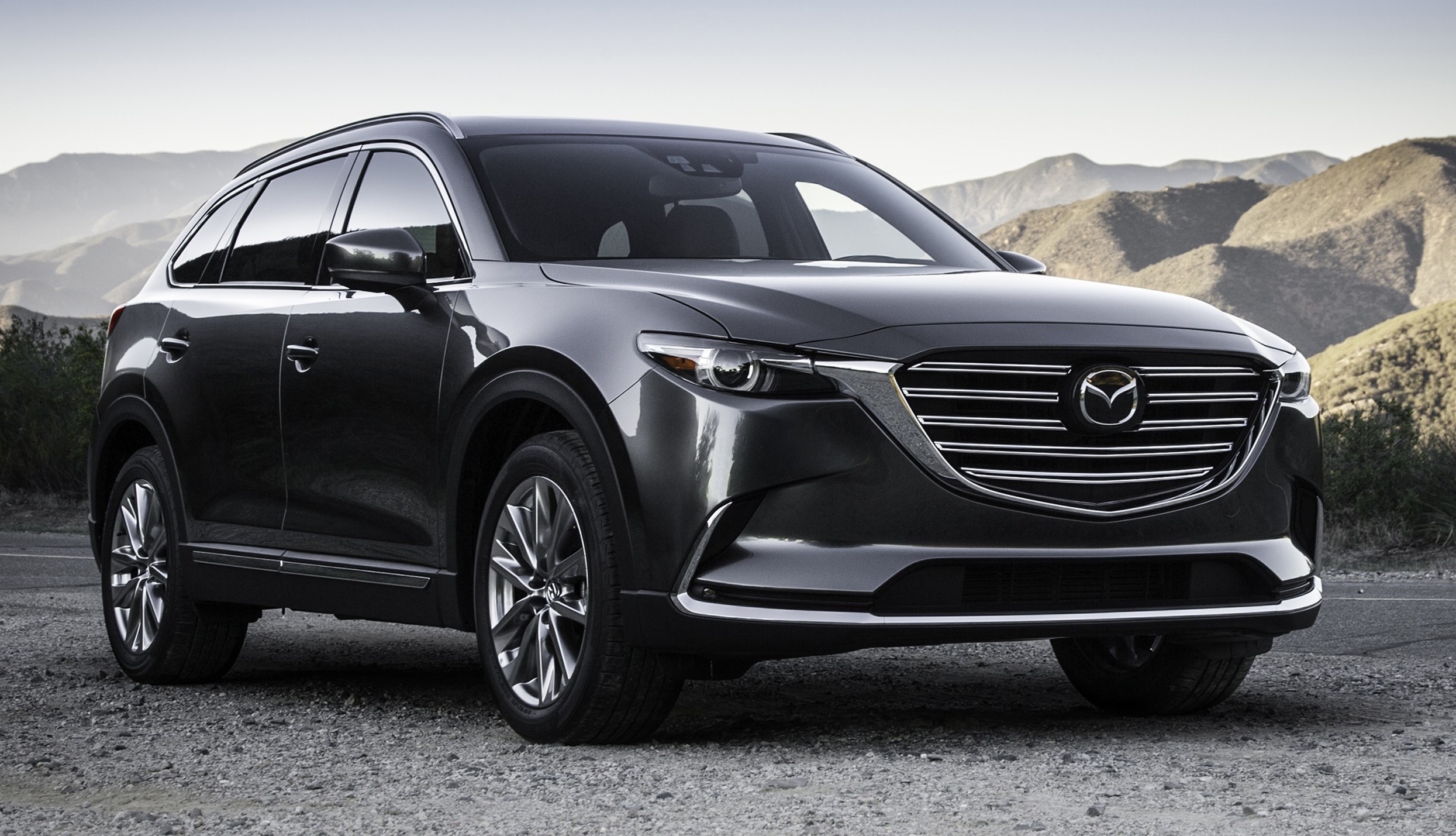 Mazda CX-9 2017 co gia hon 31.000 USD hinh anh