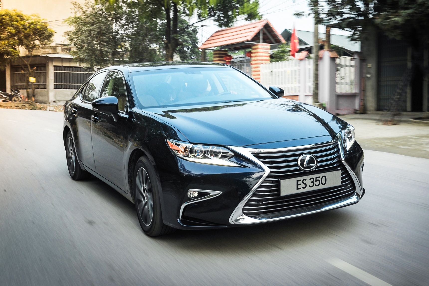 Danh gia xe Lexus ES 350 2016 hinh anh