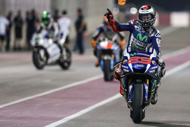 Chang 1 MotoGP 2016: Lorenzo tren duong bao ve ngoi vo dich hinh anh