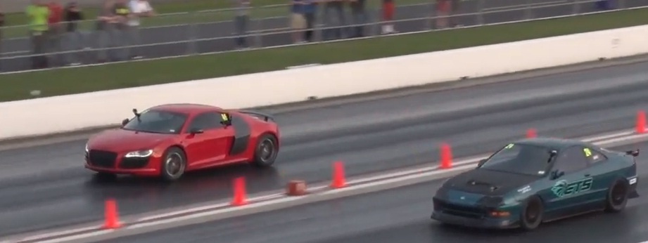 Audi R8 do 1.000 ma luc that bai truoc Acura Integra hinh anh