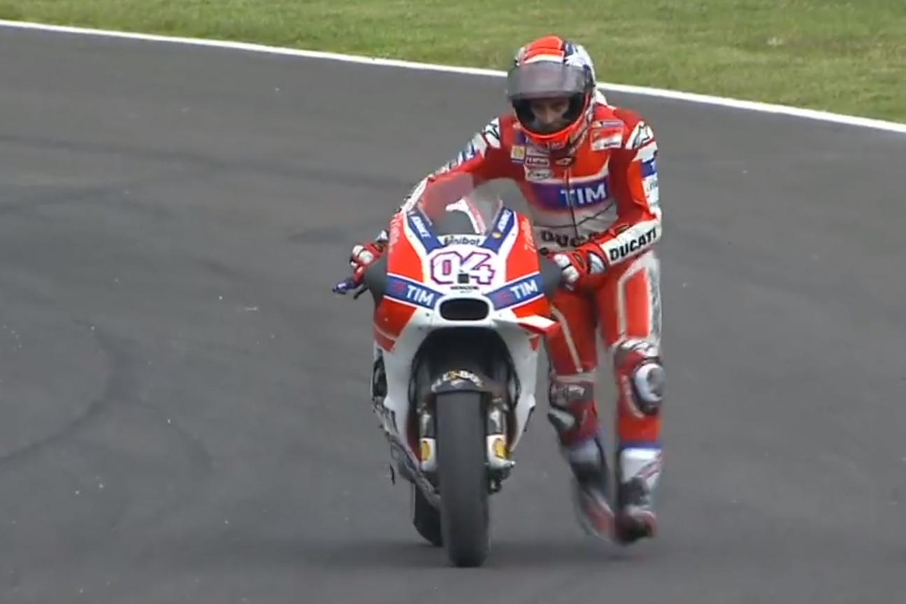 Đội Ducati va chạm tại MotoGP Argentina 2016 ảnh 4 Doi Ducati va cham tai MotoGP Argentina 2016 anh 4