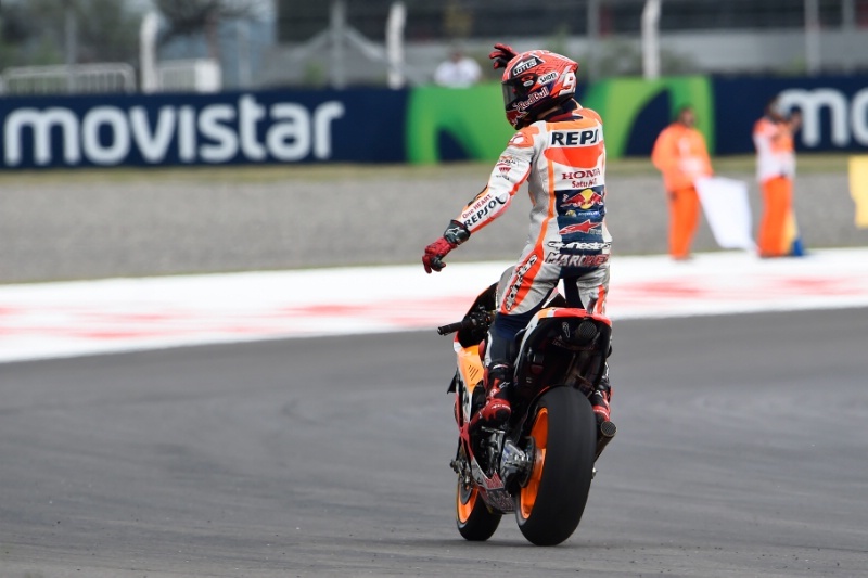Đội Ducati va chạm tại MotoGP Argentina 2016 ảnh 2 Doi Ducati va cham tai MotoGP Argentina 2016 anh 2