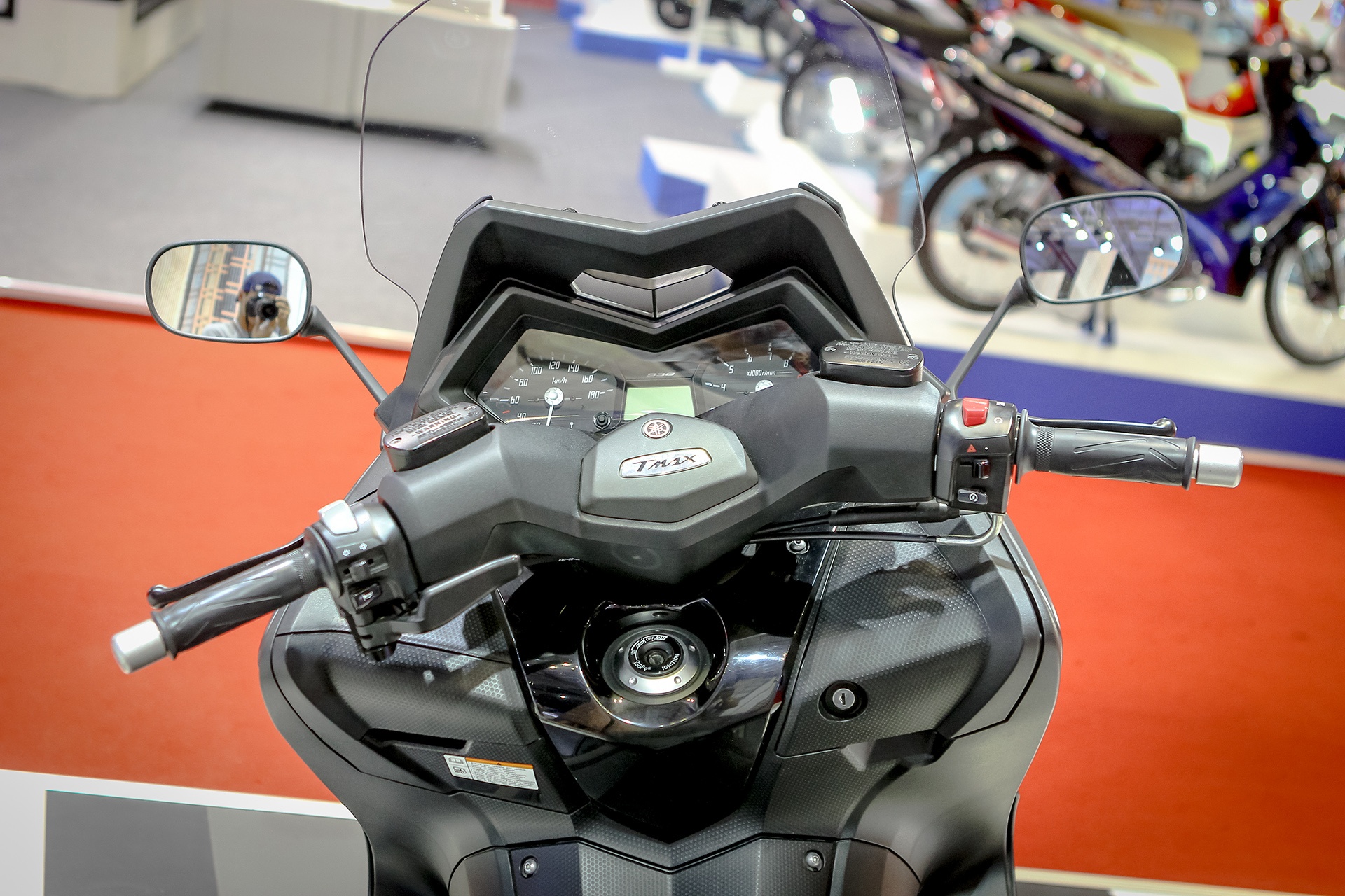 Yamaha TMAX tai Viet Nam anh 4