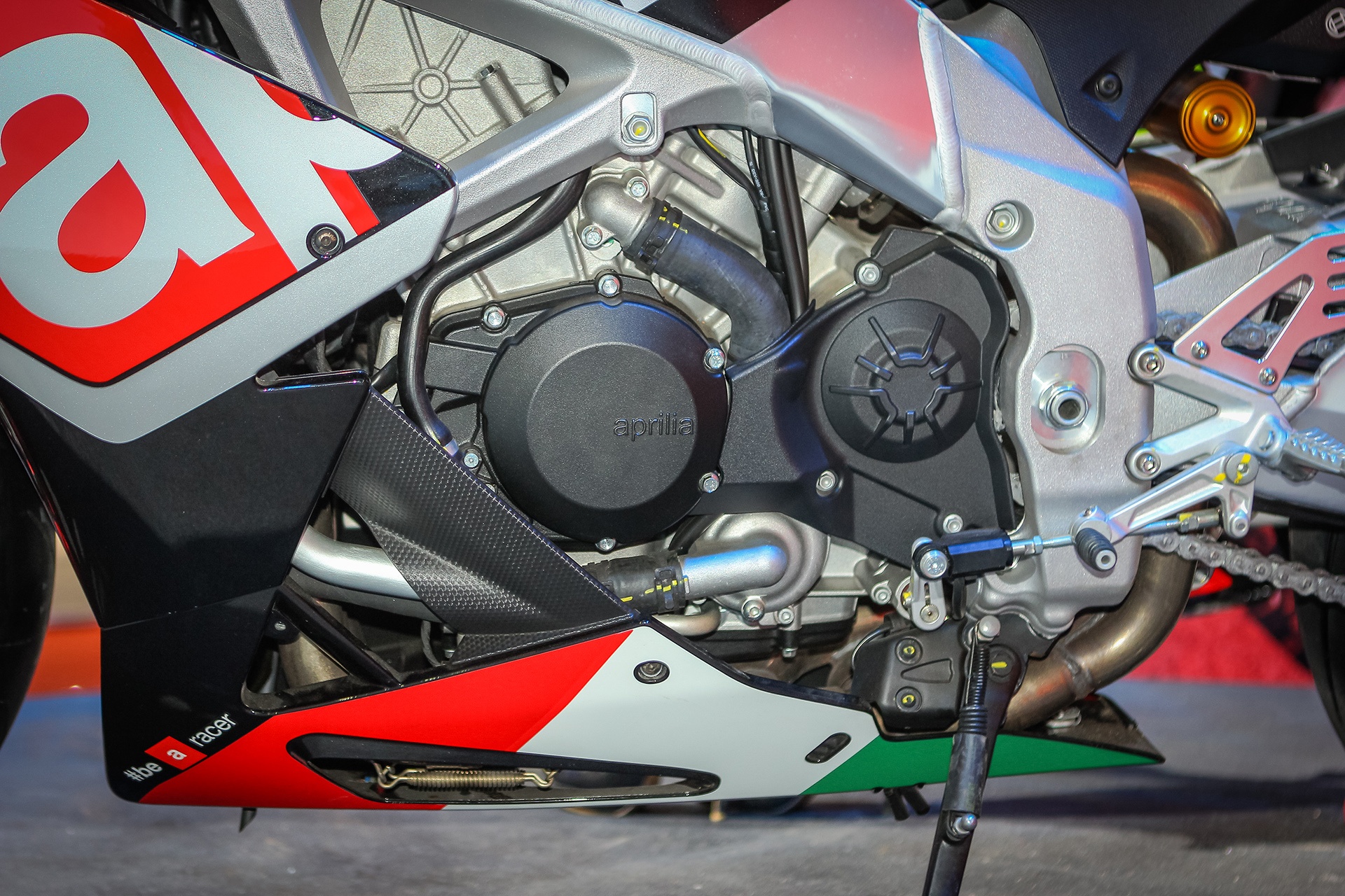 Aprilia RSV4 RF o Viet Nam anh 11