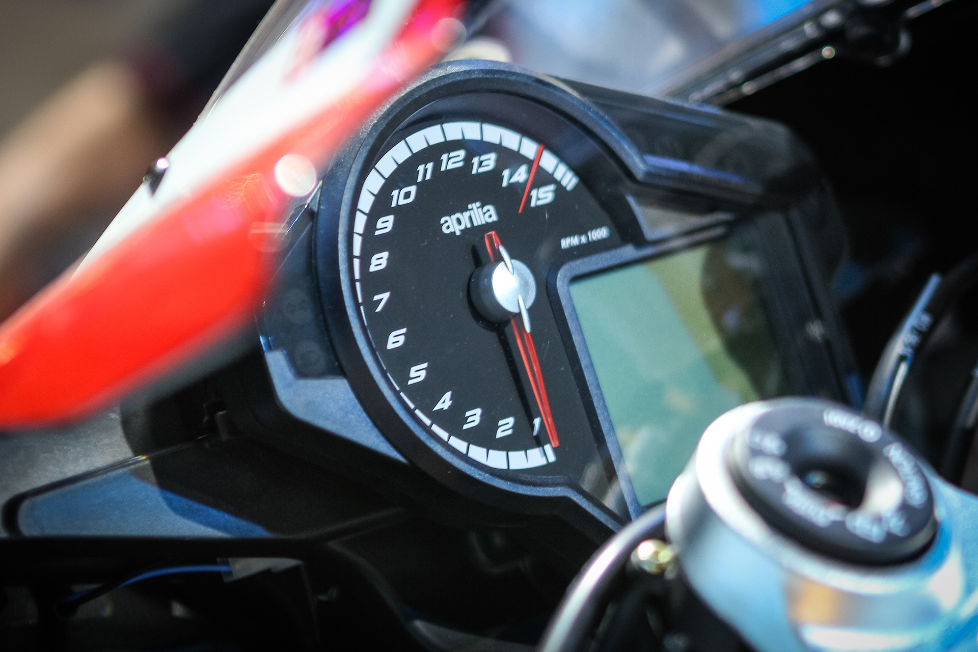 Aprilia RSV4 RF o Viet Nam anh 4