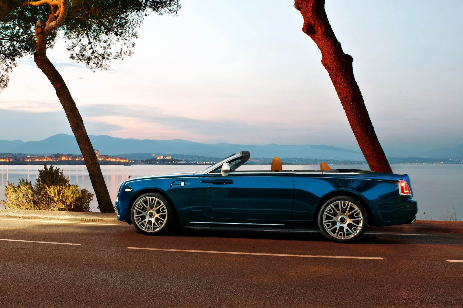 Rolls-Royce Dawn do anh 1