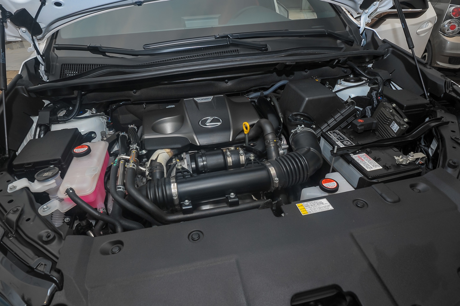 Lexus NX 200t F Sport tai Viet Nam anh 12