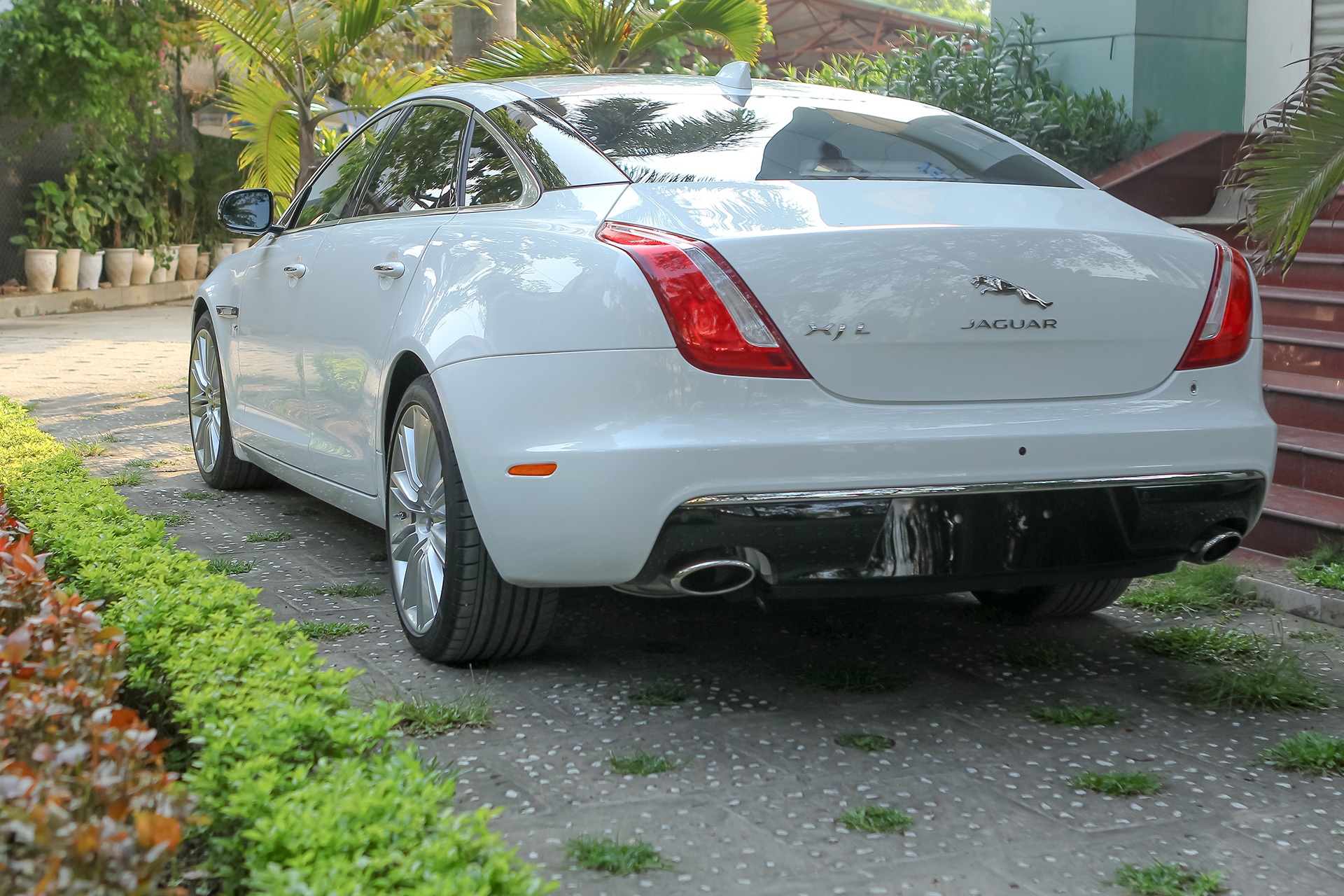 Jaguar XJL 2016 tại Việt Nam ảnh 4 Jaguar XJL 2016 tai Viet Nam anh 4