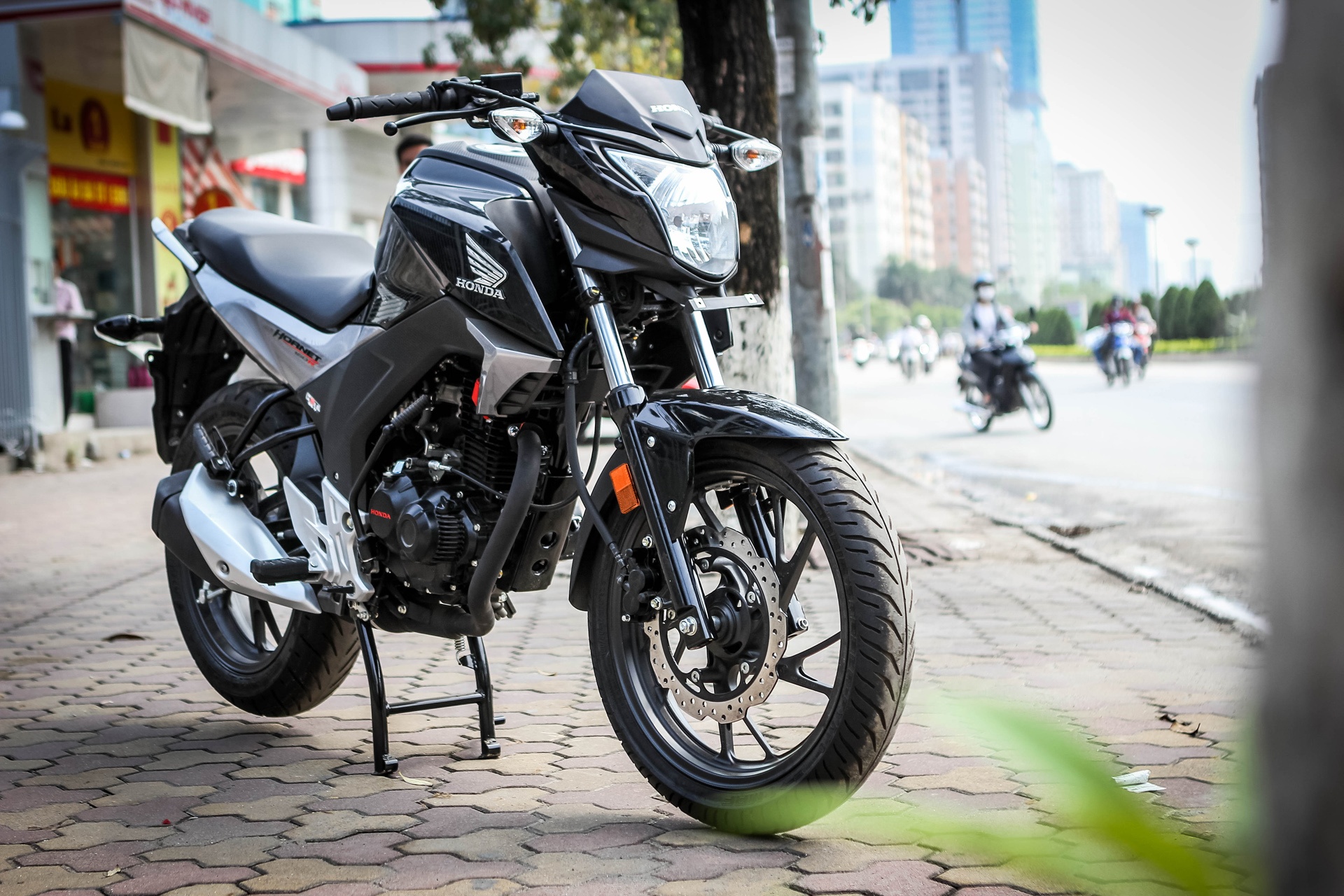 Honda CB Hornet 160R tai Viet Nam anh 11