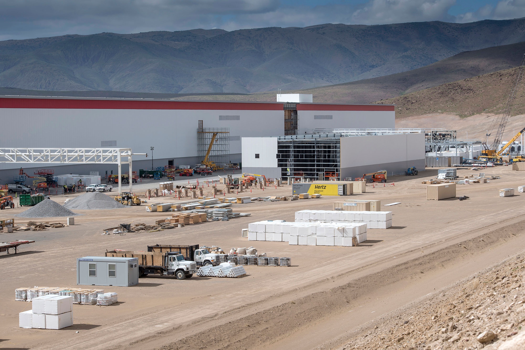 Nha may Gigafactory cua Tesla anh 4