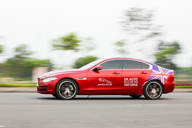 Jaguar XE - lan gio moi sedan co nho tai Viet Nam hinh anh