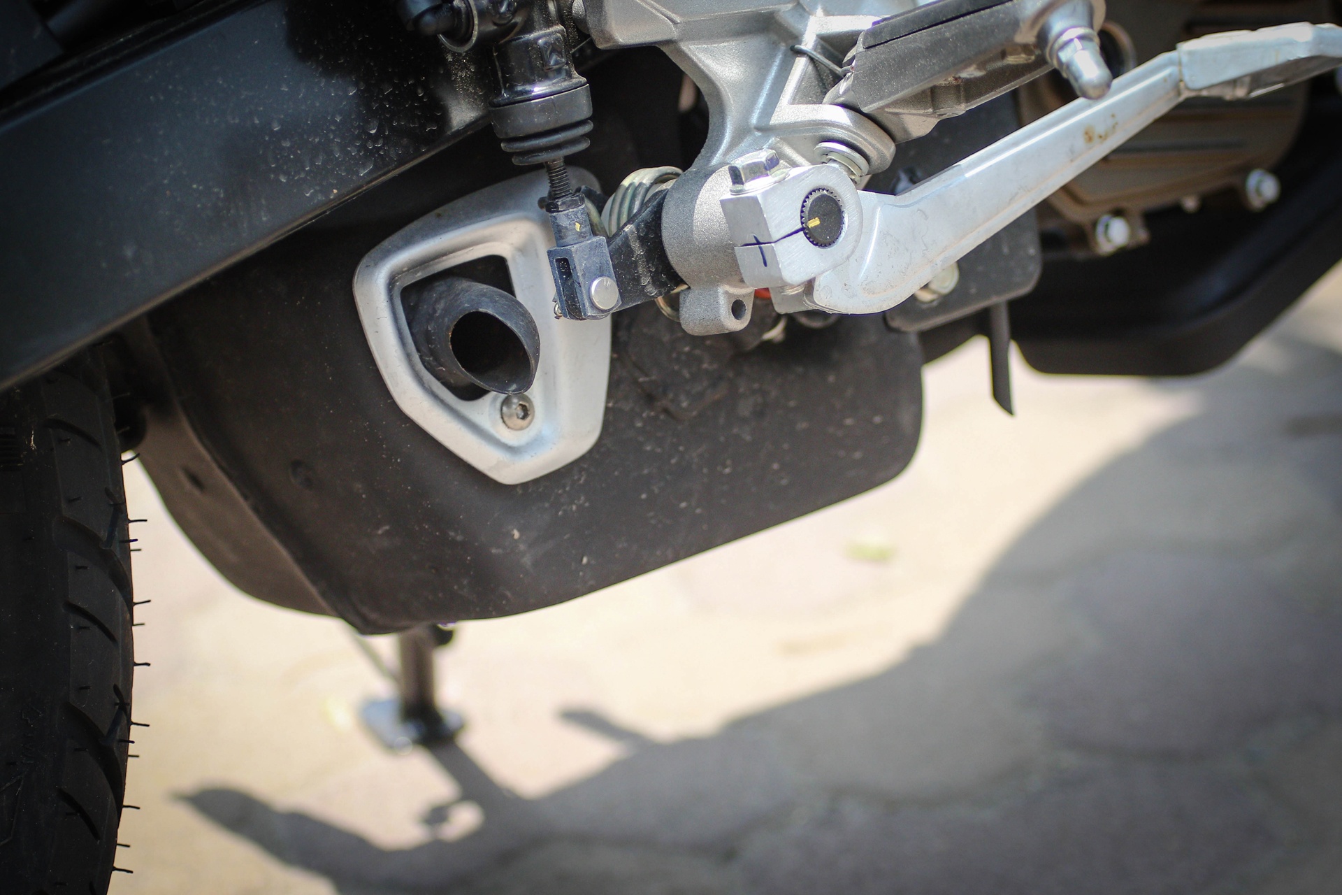 Kawasaki Bajaj 200NS tai Ha Noi anh 11