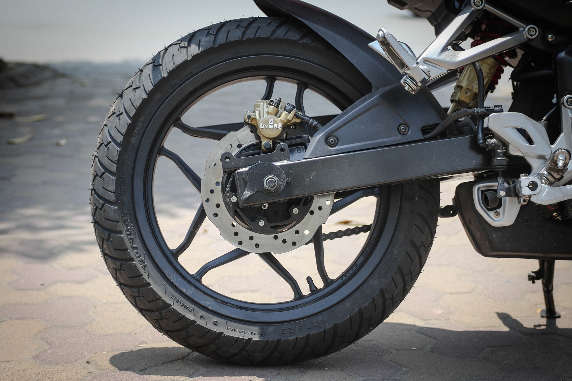 Kawasaki Bajaj 200NS tai Ha Noi anh 12