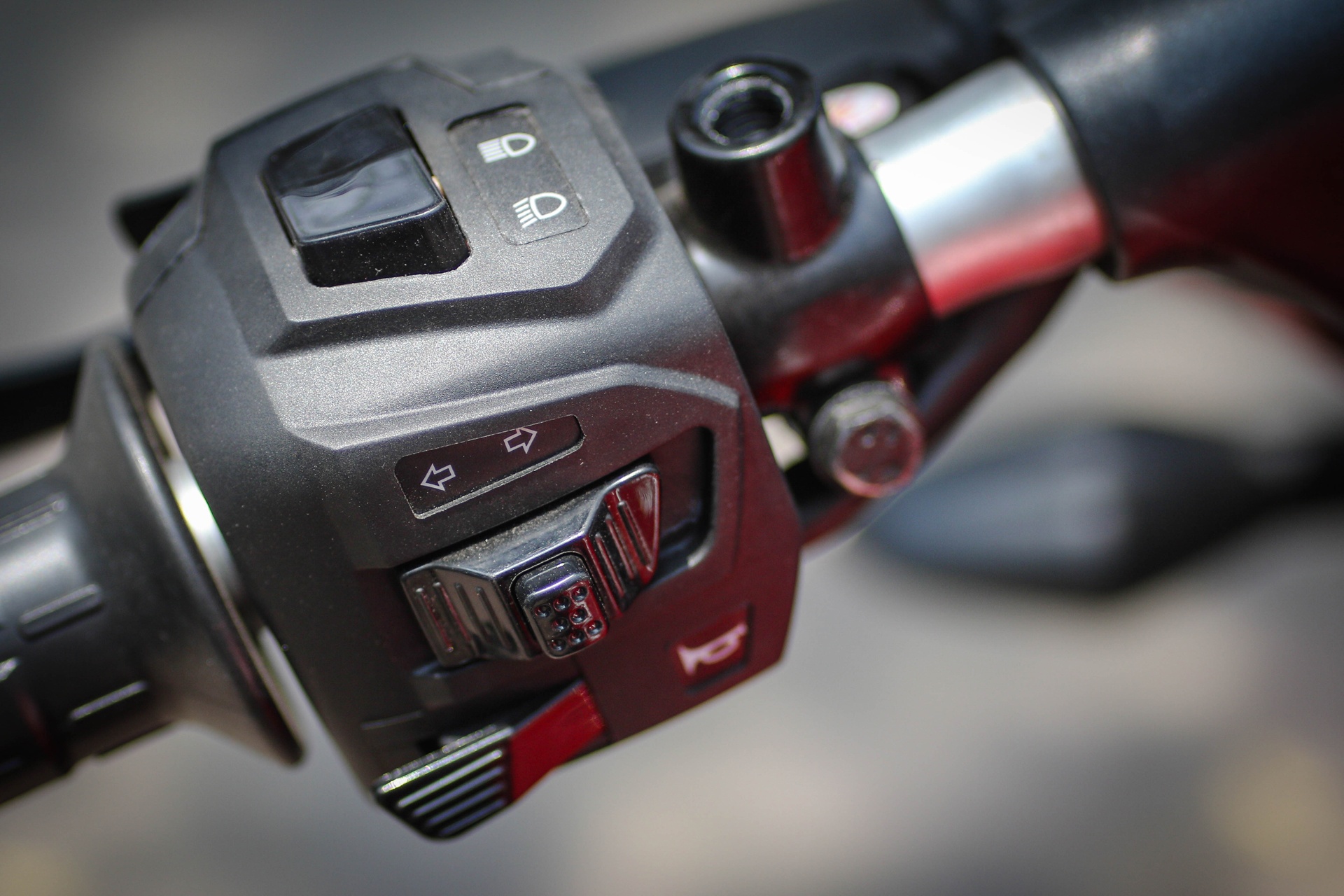 Kawasaki Bajaj 200NS tai Ha Noi anh 5