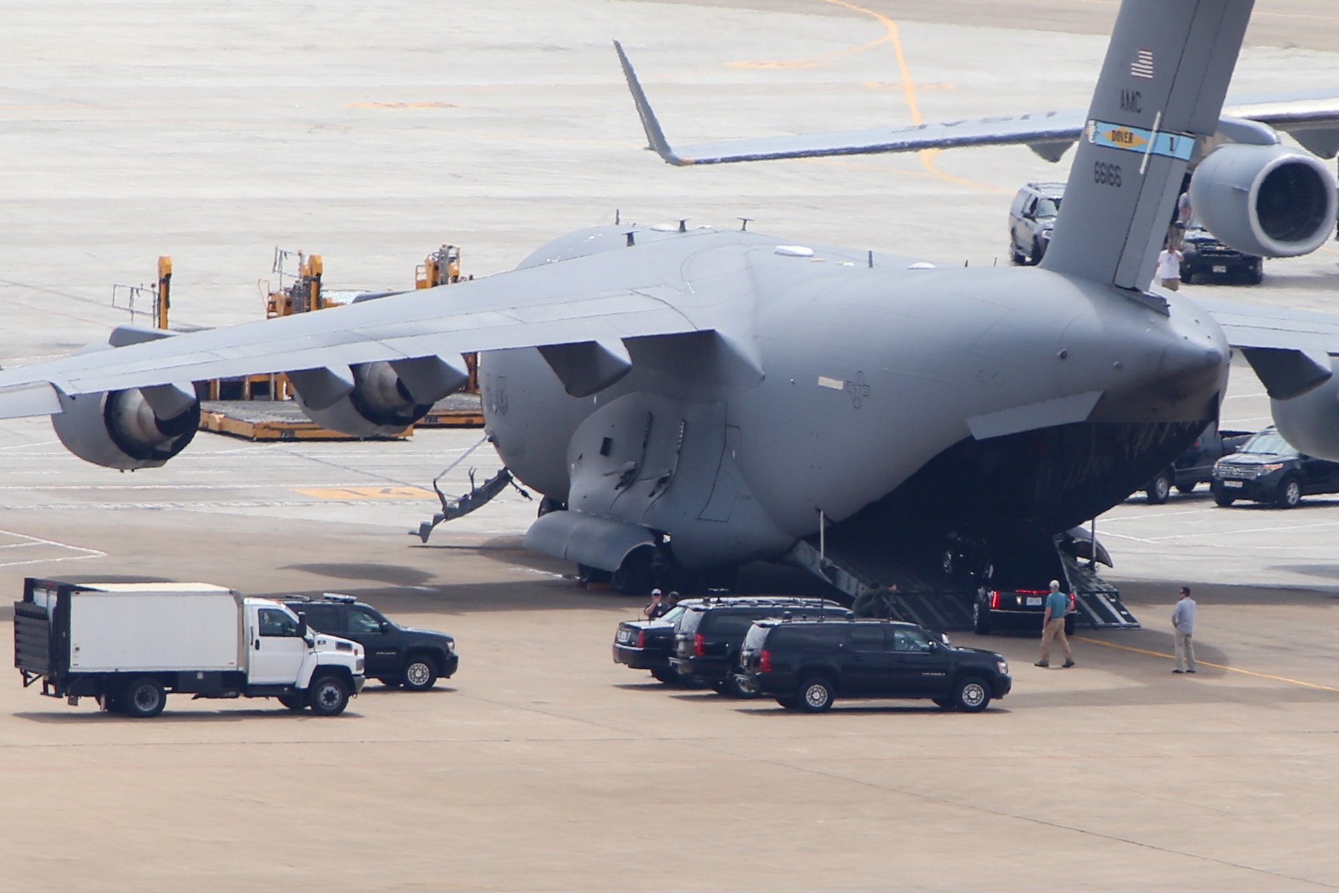 9 diem dac biet ve Cadillac One cua Tong thong Obama hinh anh