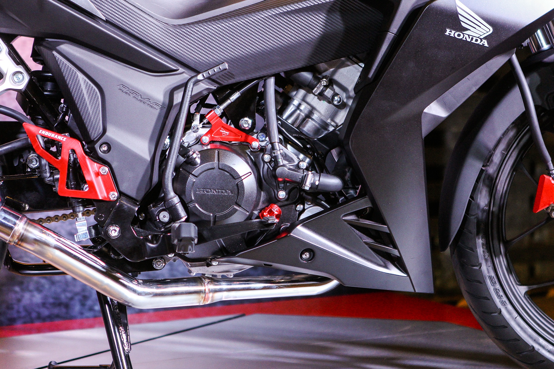 Honda Winner 150 độ cính hãng ảnh 5 Honda Winner 150 do cinh hang anh 5