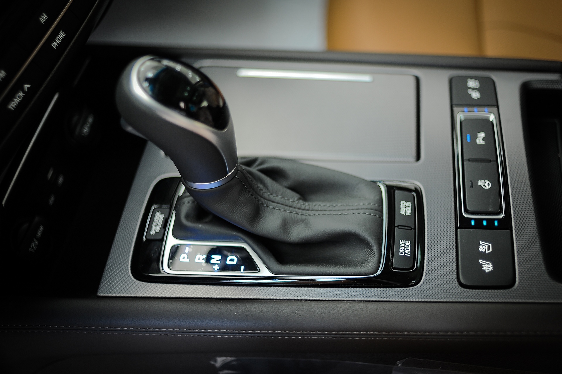 Hyundai Genesis sedan 2016 tai Ha Noi anh 12